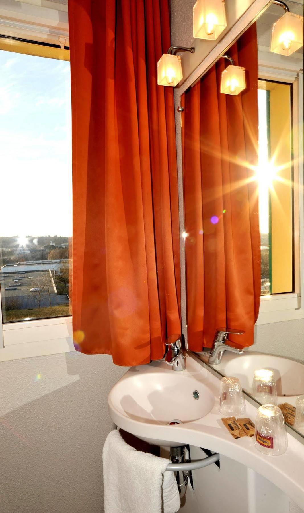 Welcomotel Limoges Esterno foto